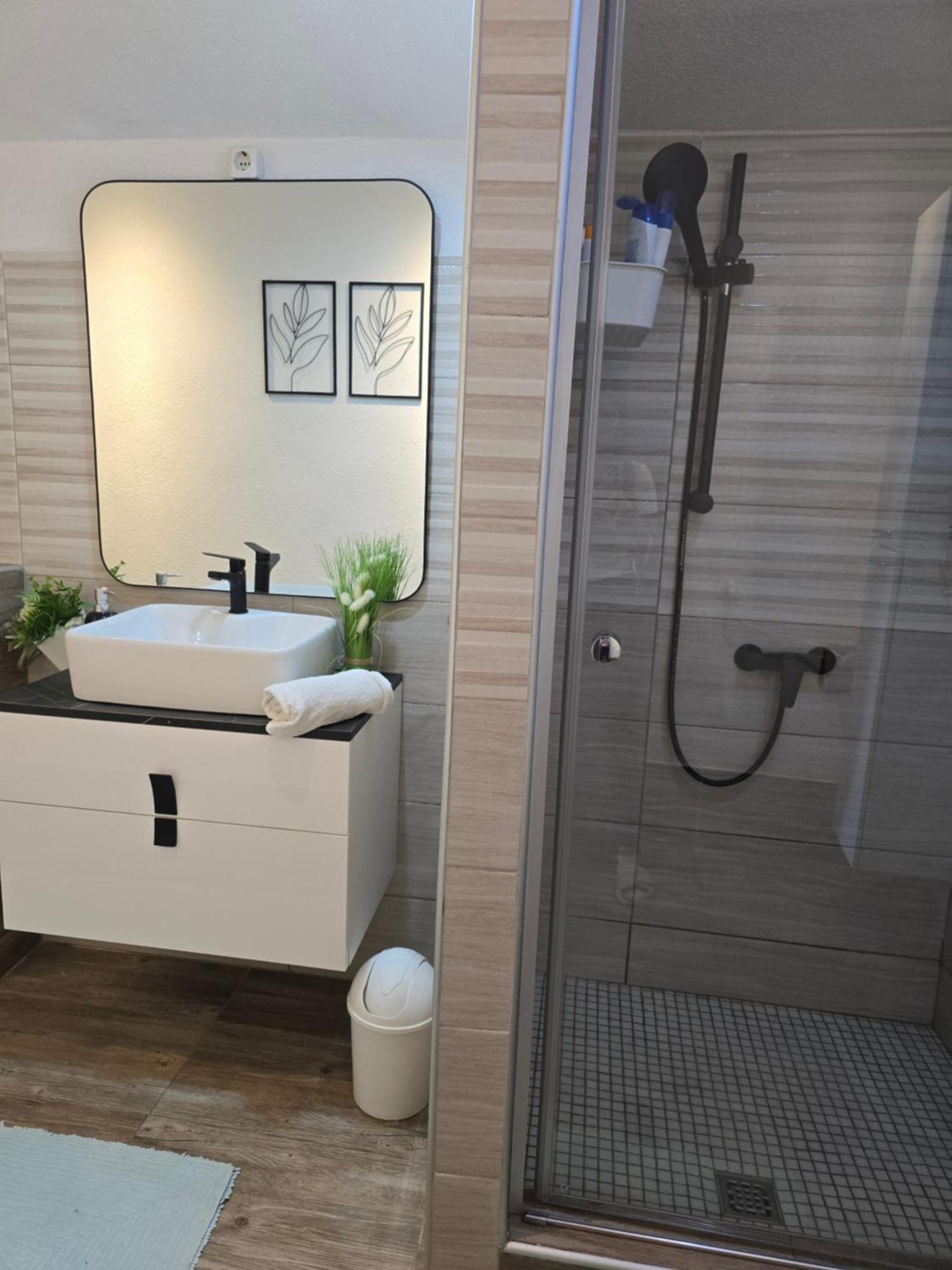 Apartments Bagaric Трогир Экстерьер фото