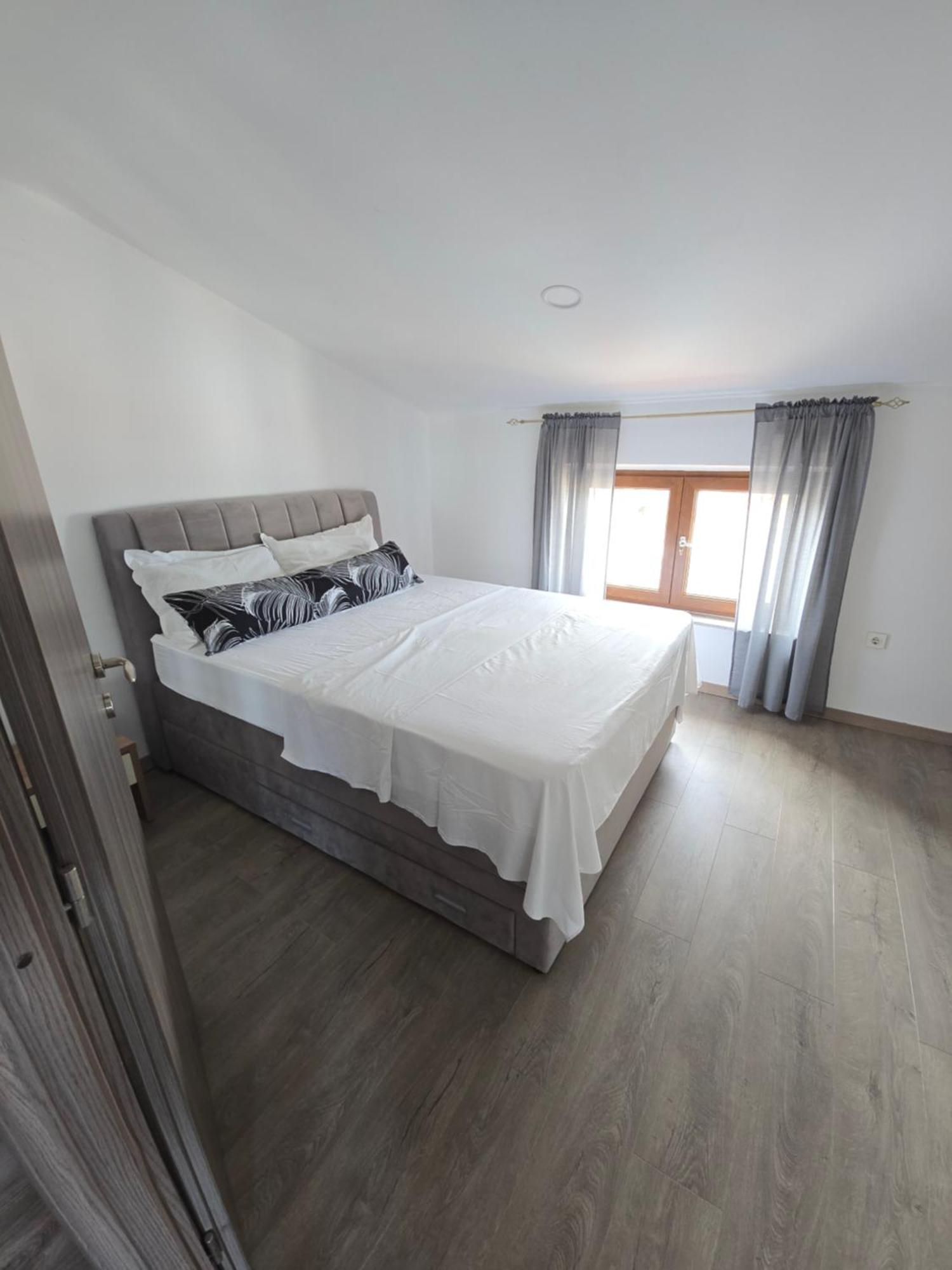 Apartments Bagaric Трогир Экстерьер фото